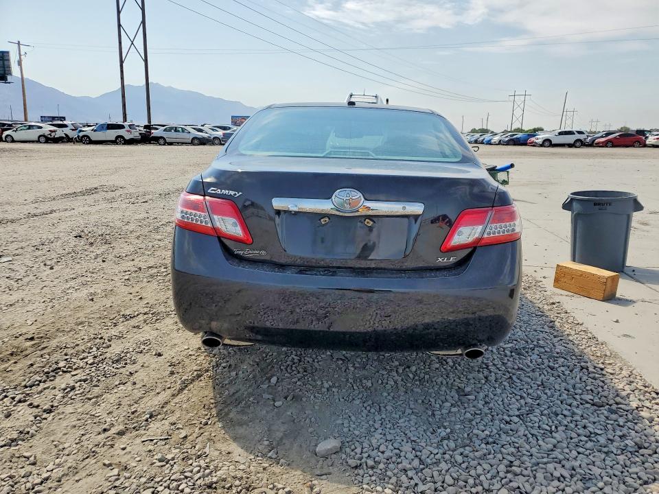 Photo 6 from auction – 2011 TOYOTA CAMRY with VIN 4T1BK3EK4BU132636