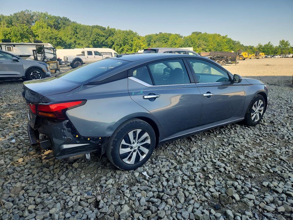 Photo 3 from auction – 2019 NISSAN ALTIMA with VIN 1N4BL4BV1KC111809