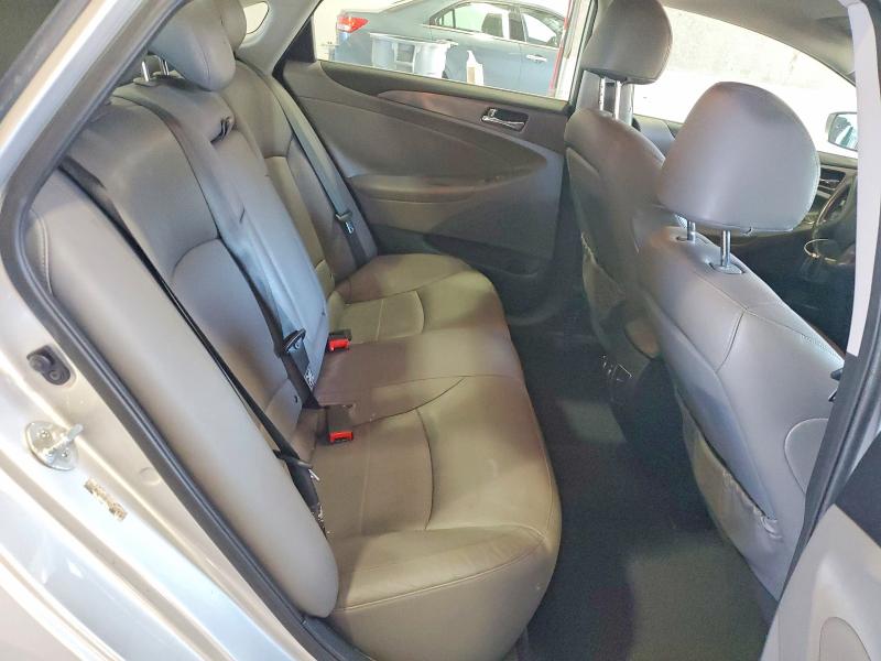 Photo 10 from auction – 2012 HYUNDAI SONATA with VIN KMHEC4A4XCA033751
