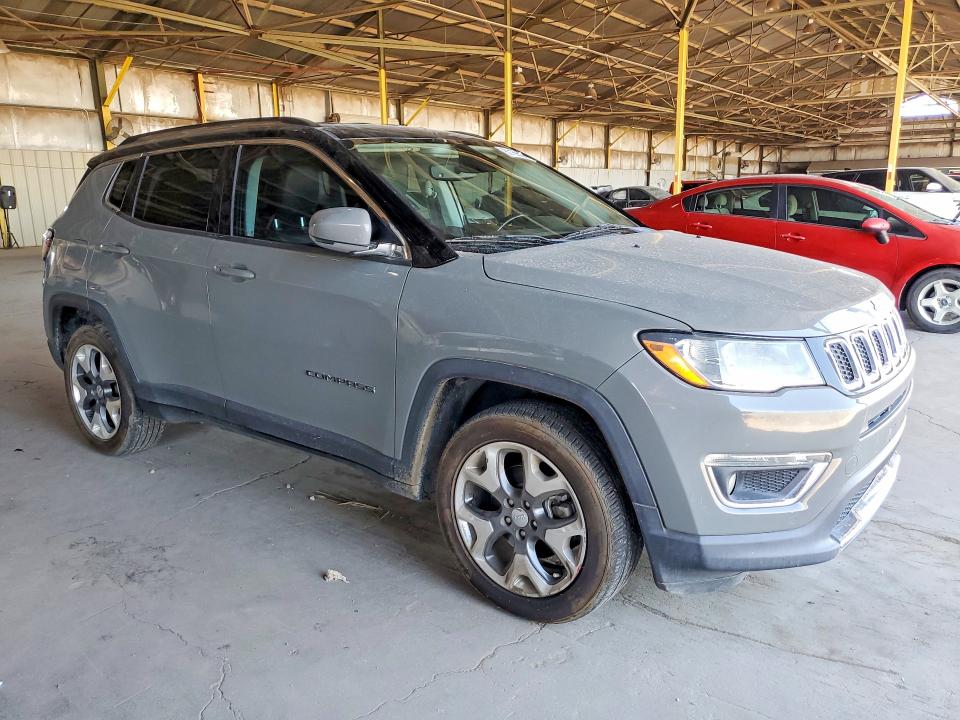 Foto 4 de la subasta – 2019 JEEP COMPASS con VIN 3C4NJDCB5KT780638