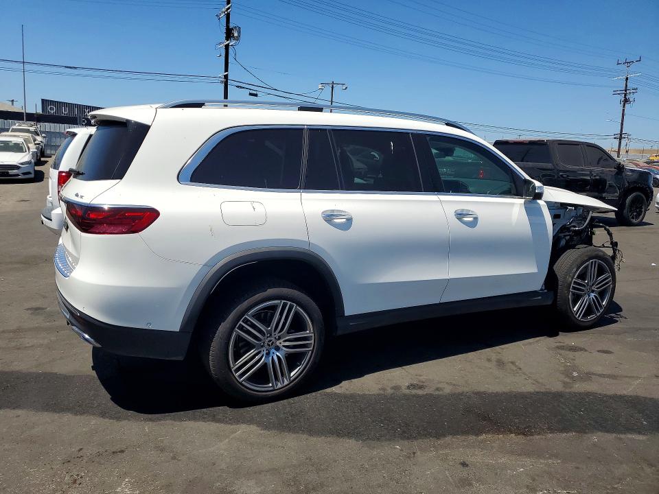 Photo 3 from auction – 2024 MERCEDES-BENZ GLS with VIN 4JGFF5KE1RB209243
