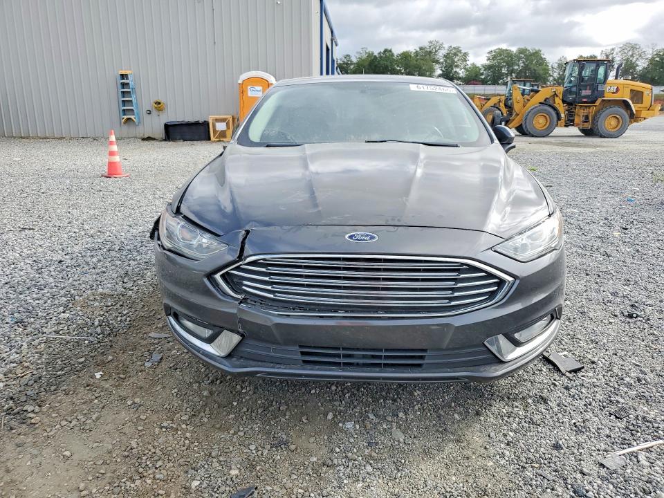 Photo 5 from auction – 2017 FORD FUSION with VIN 3FA6P0LU3HR295875