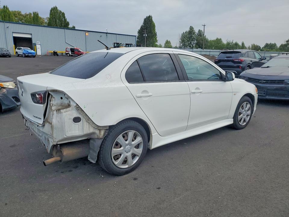 Photo 3 from auction – 2014 MITSUBISHI LANCER with VIN JA32U2FU0EU005345