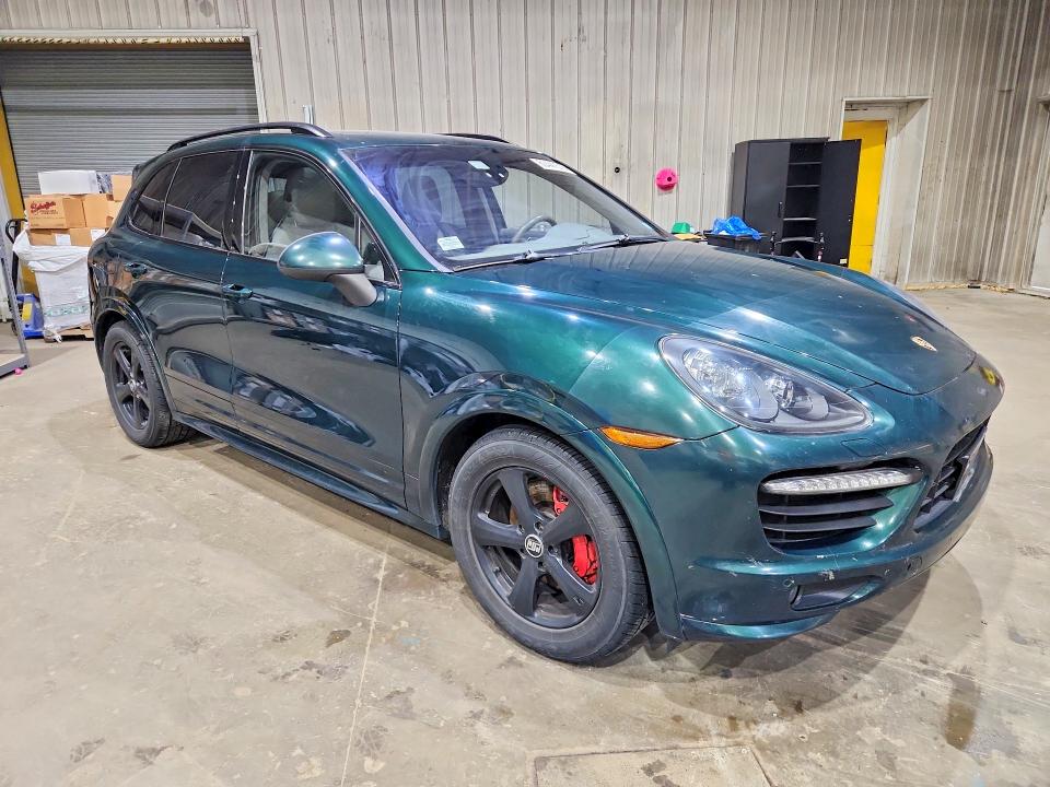 Photo 4 from auction – 2013 PORSCHE CAYENNE with VIN WP1AD2A28DLA70210