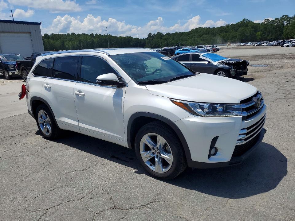 Photo 4 from auction – 2018 TOYOTA HIGHLANDER with VIN 5TDYZRFH9JS273768