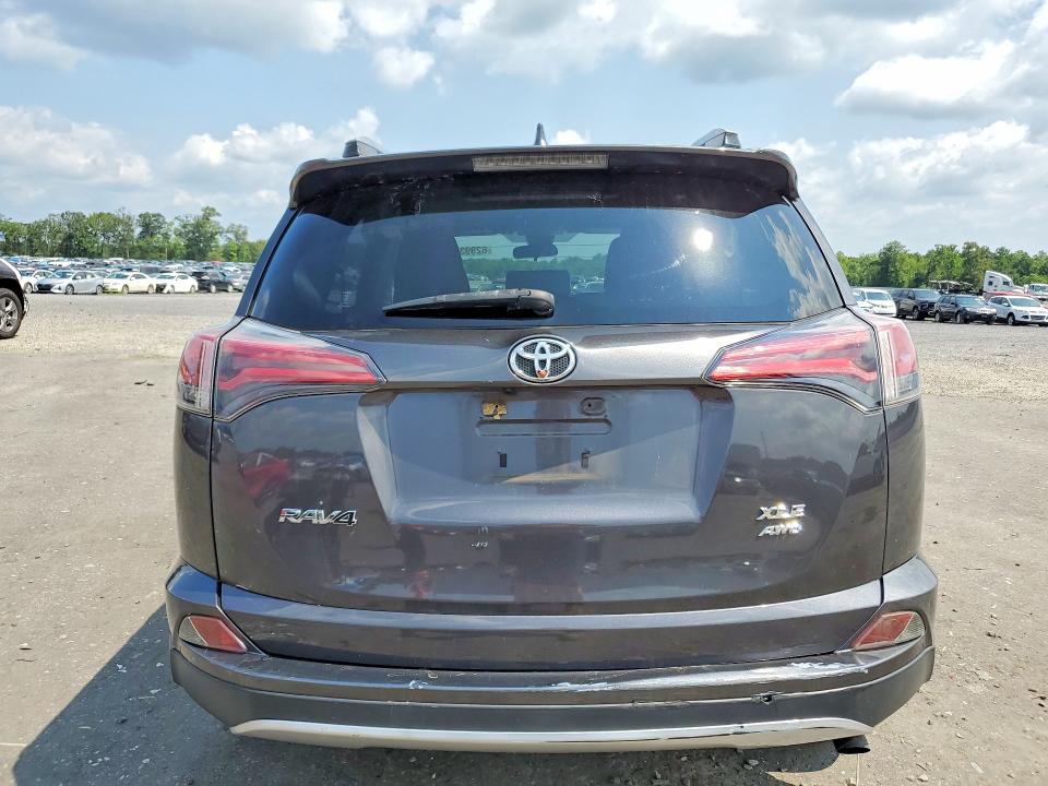 Photo 6 from auction – 2017 TOYOTA RAV4 with VIN JTMRFREV4HJ136717