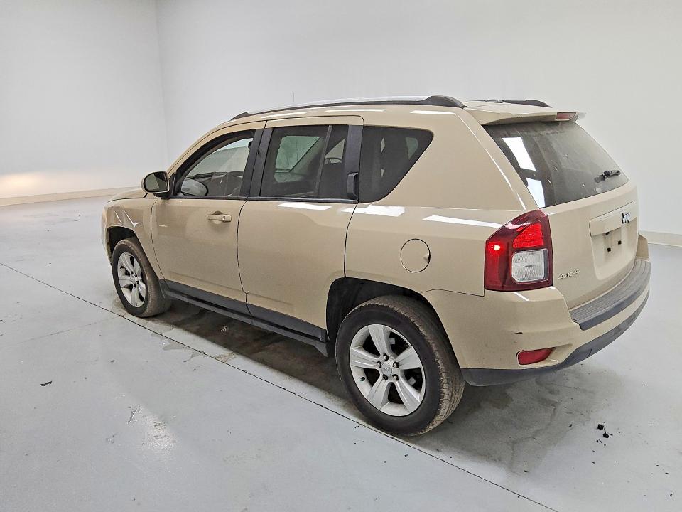 Photo 2 from auction – 2016 JEEP COMPASS with VIN 1C4NJDEB2GD753326