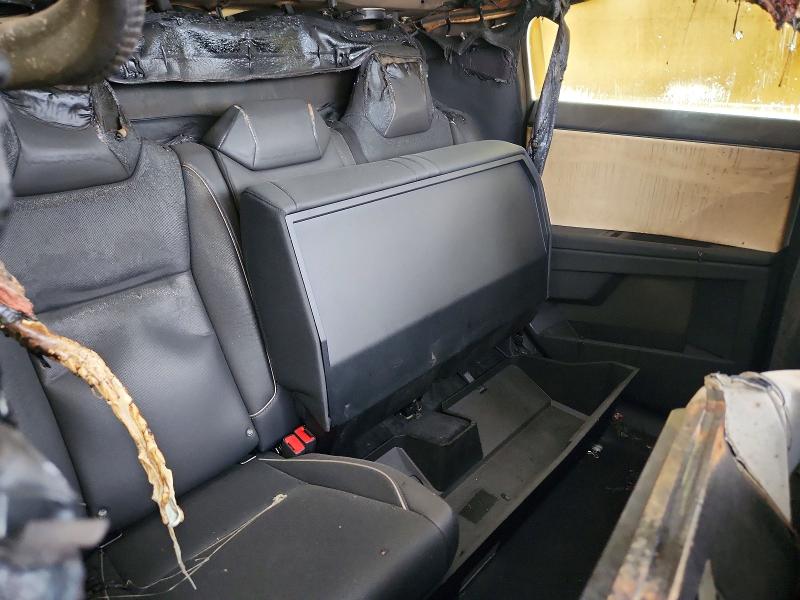 Photo 10 from auction – 2024 TESLA CYBERTRUCK with VIN 7G2CEHED5RA012677