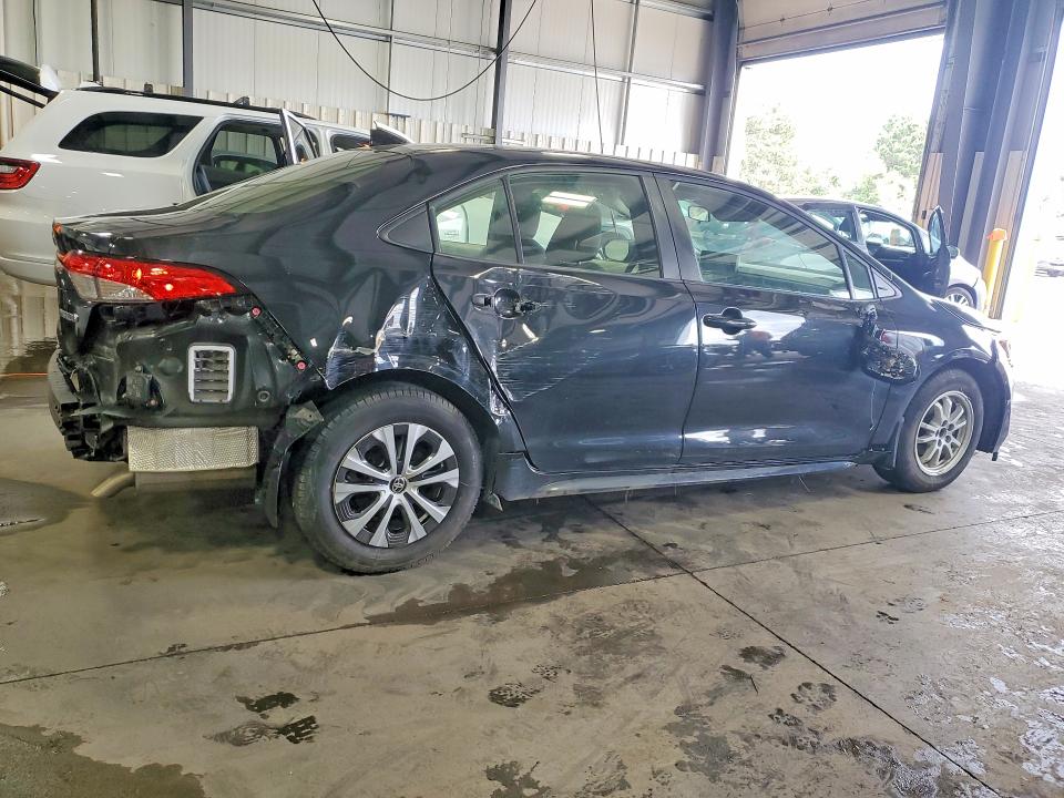 Photo 3 from auction – 2022 TOYOTA COROLLA with VIN JTDEAMDE1NJ053226