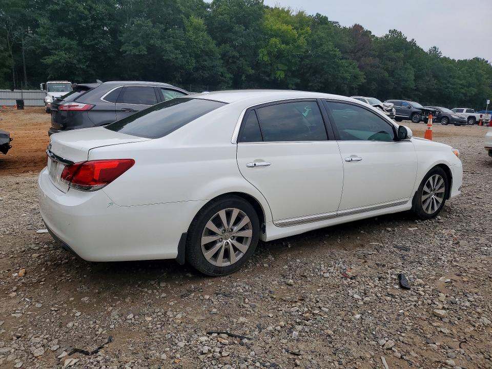 Photo 3 from auction – 2011 TOYOTA AVALON with VIN 4T1BK3DB5BU407402