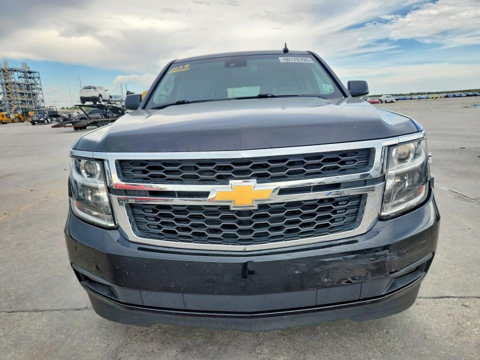 Photo 5 from auction – 2017 CHEVROLET SUBURBAN with VIN 1GNSCHKC2HR401375