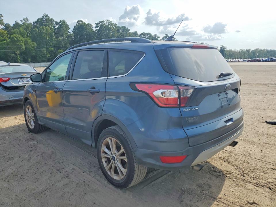 Photo 2 from auction – 2018 FORD ESCAPE with VIN 1FMCU0HDXJUB67626