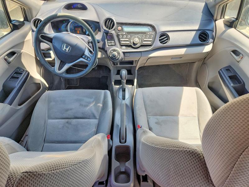Photo 8 from auction – 2010 HONDA INSIGHT with VIN JHMZE2H55AS011908