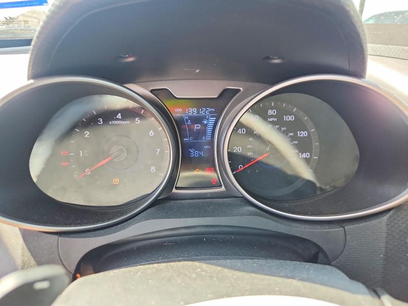 Photo 9 from auction – 2015 HYUNDAI VELOSTER with VIN KMHTC6AD2FU244531