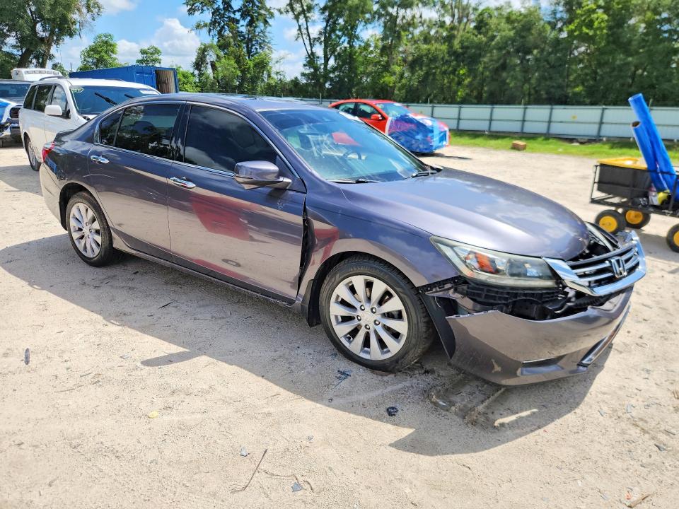 Photo 4 from auction – 2014 HONDA ACCORD with VIN 1HGCR3F89EA033065