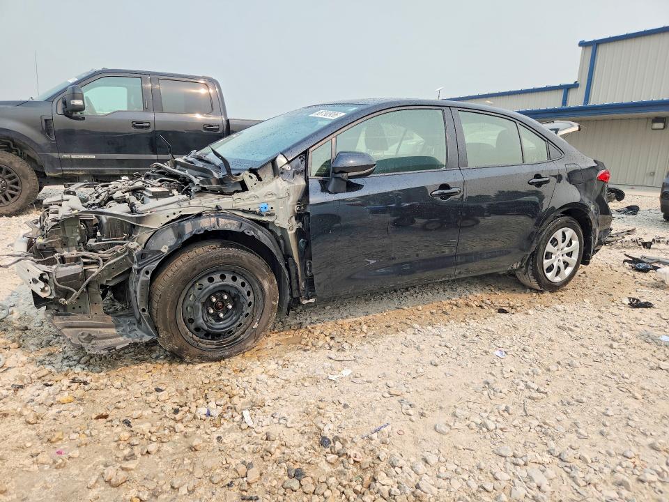 TOYOTA COROLLA 2023 with VIN JTDB4MEE4PJ005019 - Photo from auction