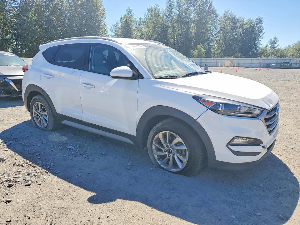 Photo 4 from auction – 2018 HYUNDAI TUCSON with VIN KM8J3CA43JU693120