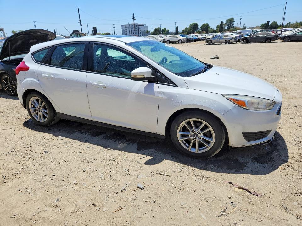 Photo 4 from auction – 2016 FORD FOCUS with VIN 1FADP3K27GL217539