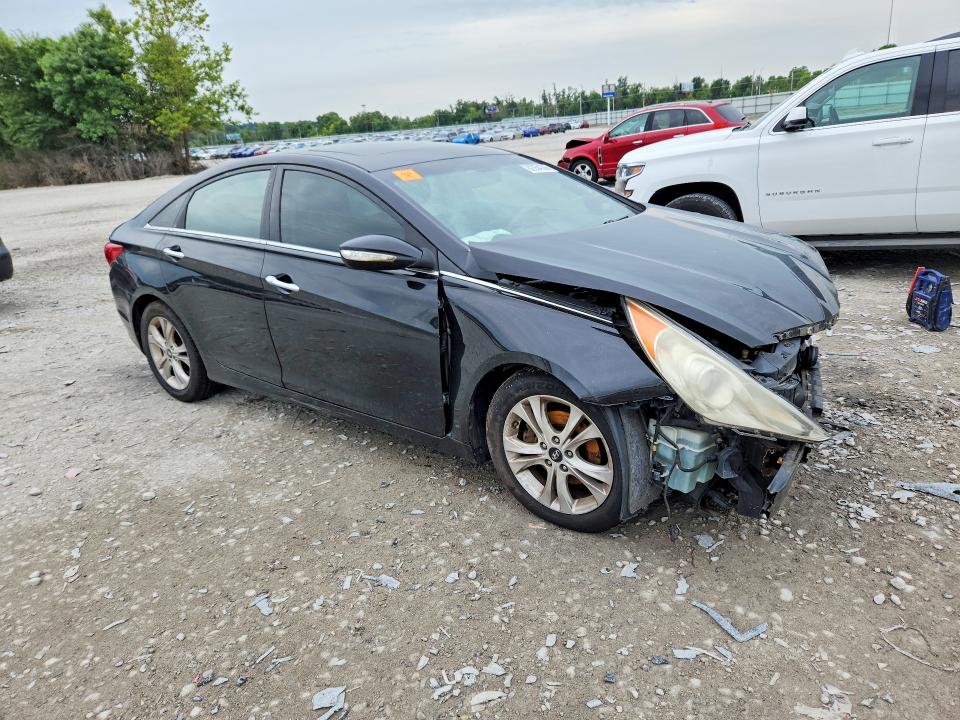 Photo 4 from auction – 2011 HYUNDAI SONATA with VIN 5NPEC4AC8BH218500