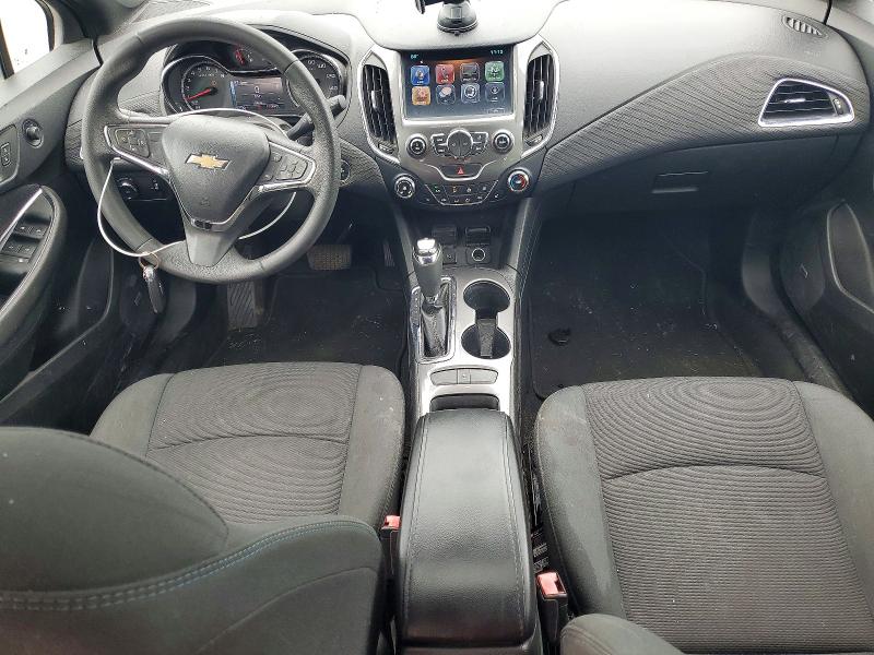 Photo 8 from auction – 2017 CHEVROLET CRUZE with VIN 3G1BE6SM5HS583854