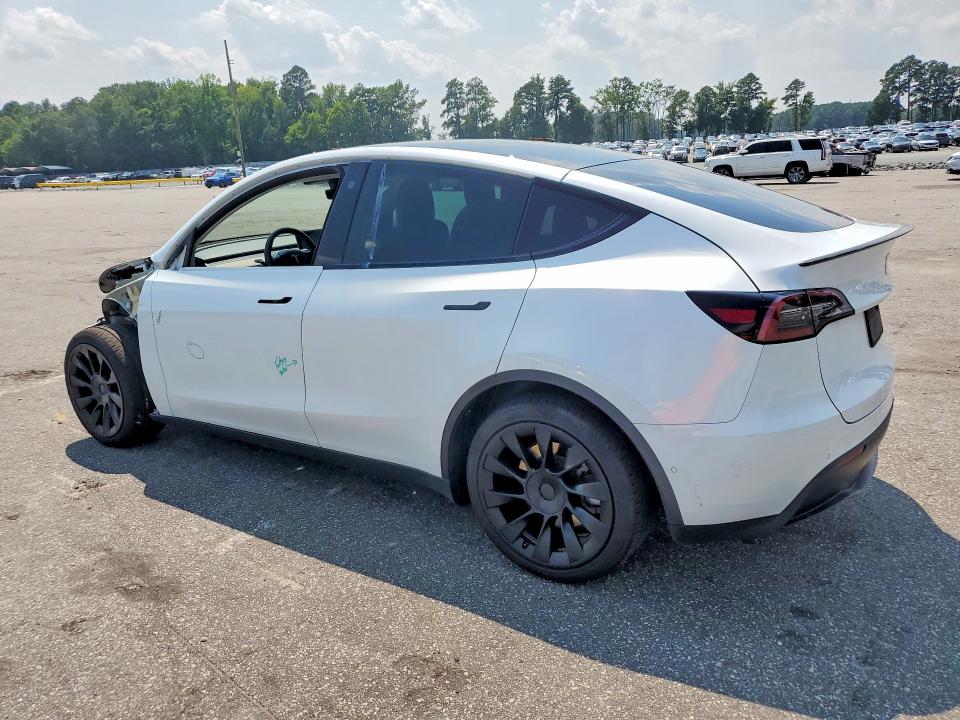 Photo 2 from auction – 2021 TESLA MODEL Y with VIN 5YJYGAEE0MF280597