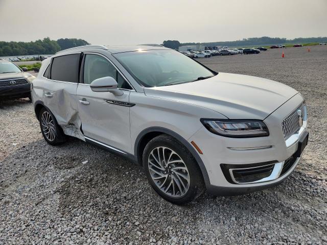 Photo 4 from auction – 2020 LINCOLN NAUTILUS with VIN 2LMPJ6K95LBL06303