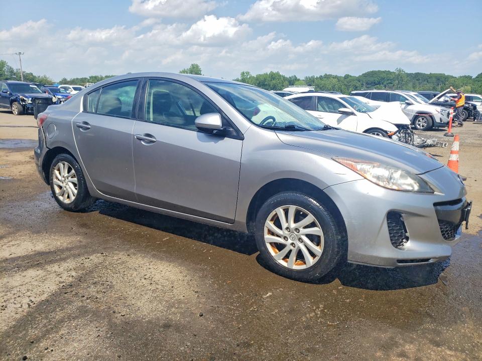 Photo 4 from auction – 2012 MAZDA 3 with VIN JM1BL1VG0C1508236
