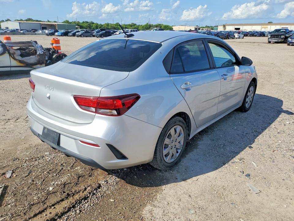 Photo 3 from auction – 2022 KIA RIO with VIN 3KPA24AD4NE445377