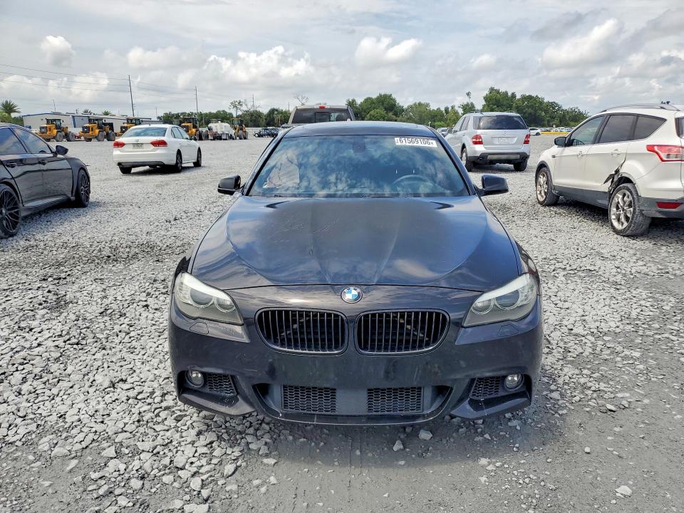 Photo 5 from auction – 2011 BMW 550 with VIN WBAFR9C58BDE82143