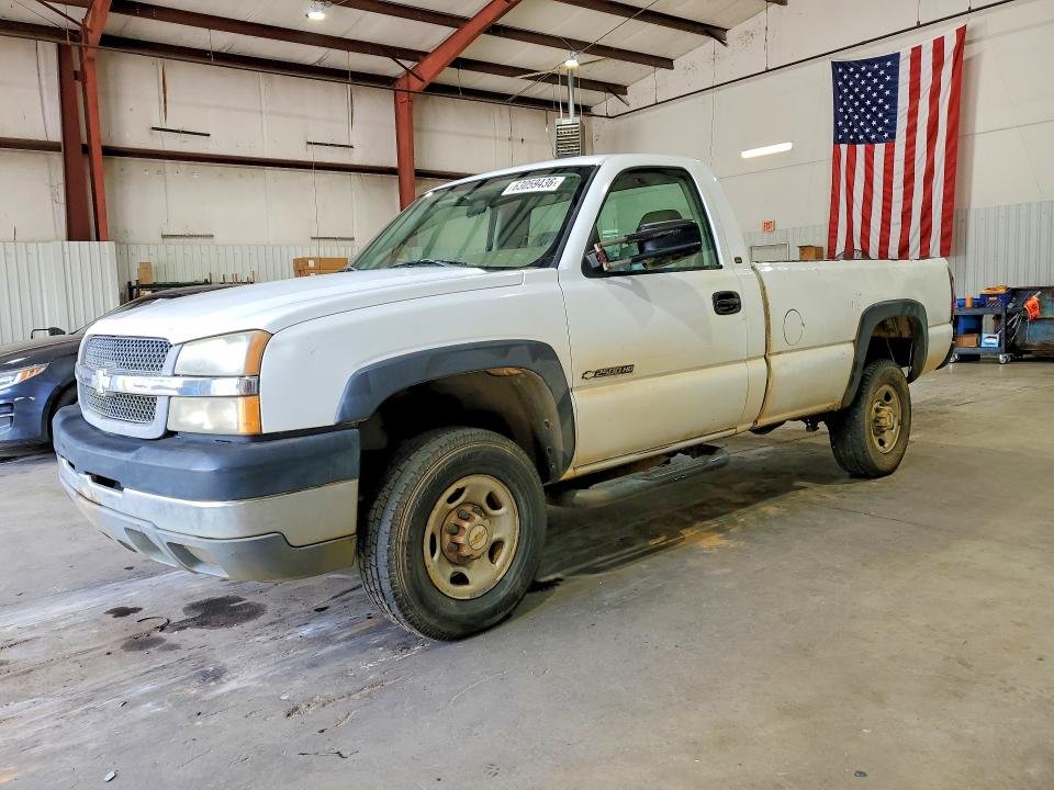 CHEVROLET SILVERADO 2004 с VIN 1GCHC24U14E225992 - Фото с аукциона