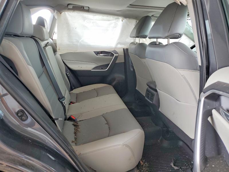 Photo 11 from auction – 2024 TOYOTA RAV4 with VIN 2T3C1RFV8RW315591