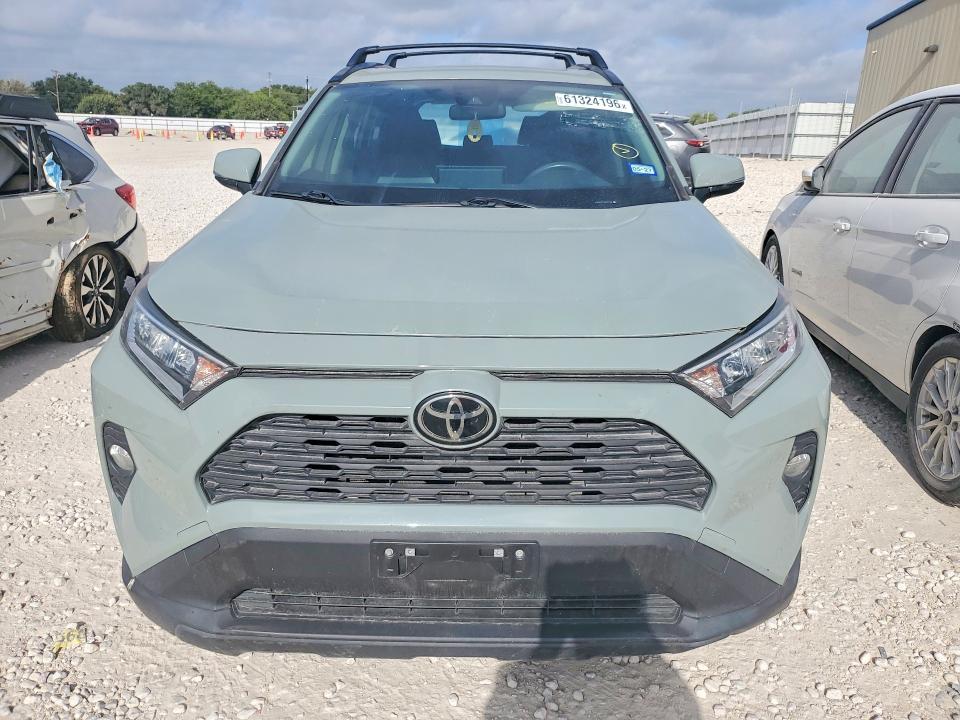 Photo 5 from auction – 2021 TOYOTA RAV4 with VIN JTMC1RFV2MD074181