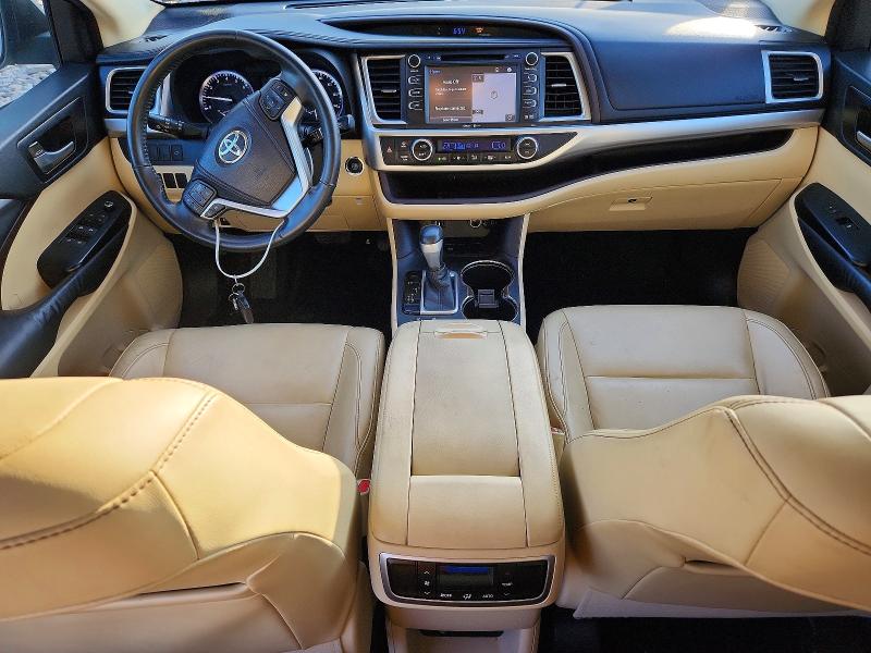 Photo 8 from auction – 2015 TOYOTA HIGHLANDER with VIN 5TDKKRFH2FS054457