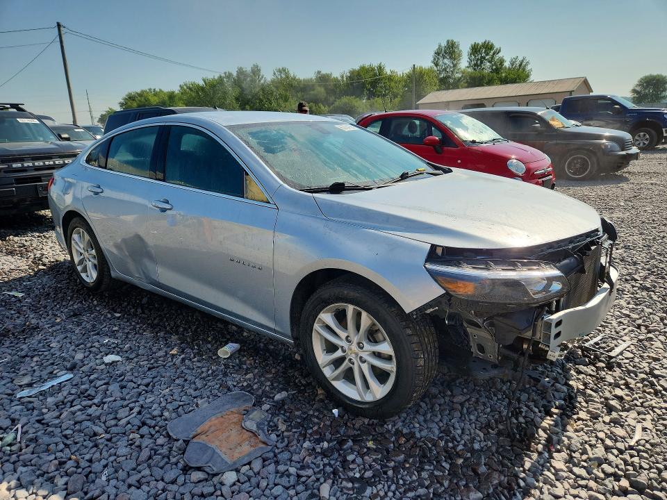 Photo 4 from auction – 2018 CHEVROLET MALIBU with VIN 1G1ZD5ST1JF161755