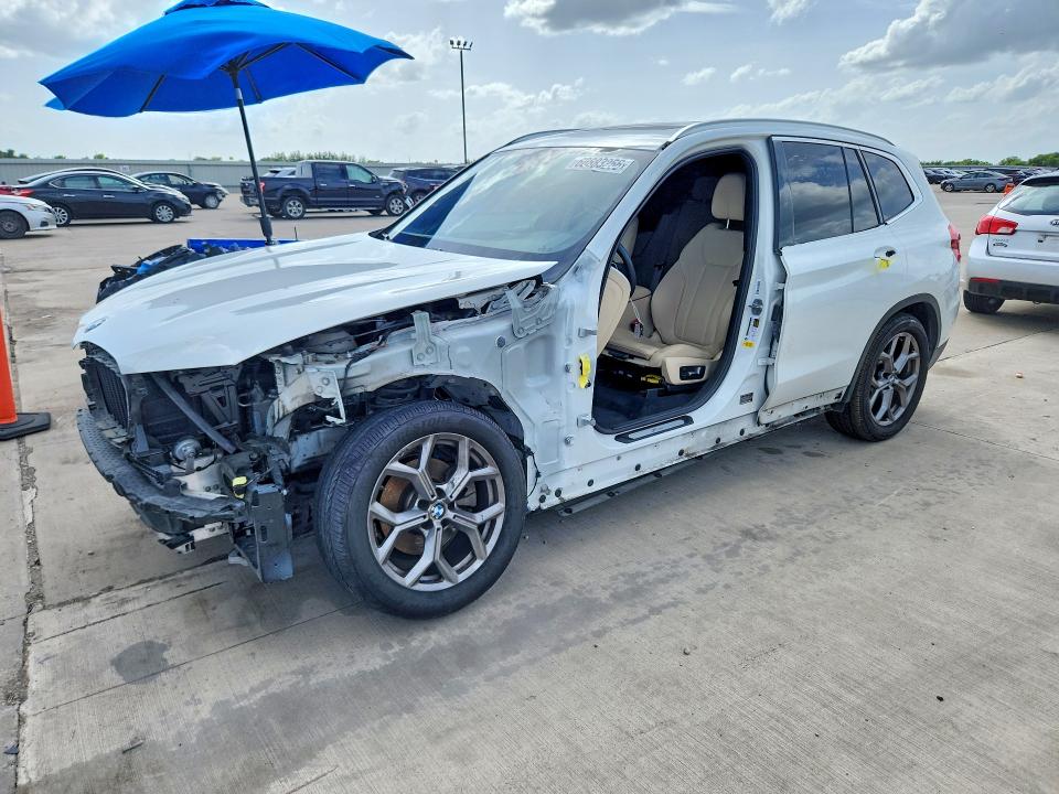 BMW X3 2021 مع رقم تعريف المركبة 5UXTY3C00M9D87526 - صورة من المزاد