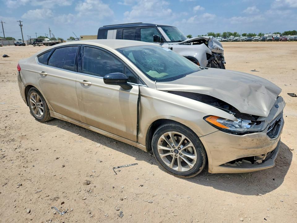 Photo 4 from auction – 2017 FORD FUSION with VIN 3FA6P0G71HR342664