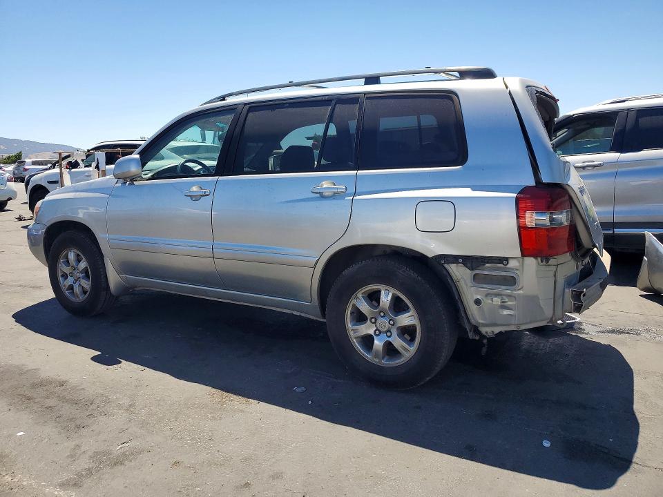 Photo 2 from auction – 2004 TOYOTA HIGHLANDER with VIN JTEDP21A240031056