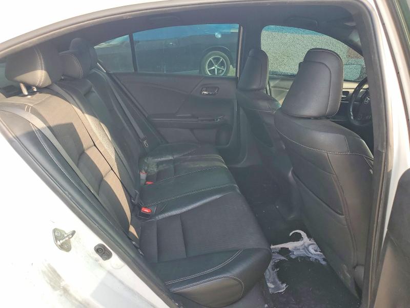 Photo 10 from auction – 2017 HONDA ACCORD with VIN 1HGCR2F55HA059246