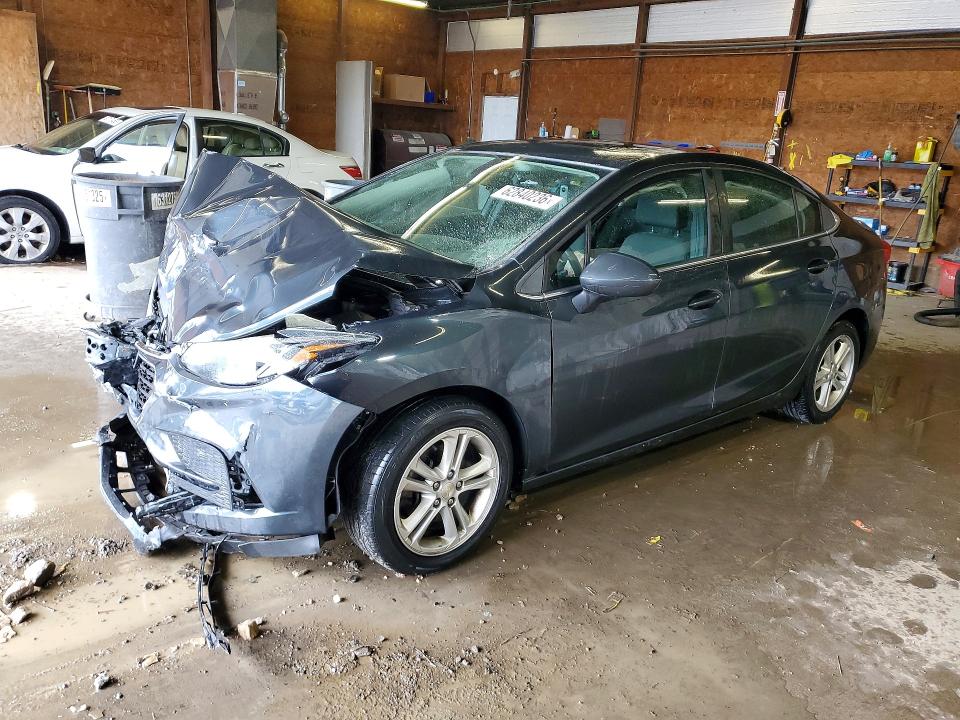 CHEVROLET CRUZE 2017 with VIN 1G1BE5SM2H7226897 - Photo from auction