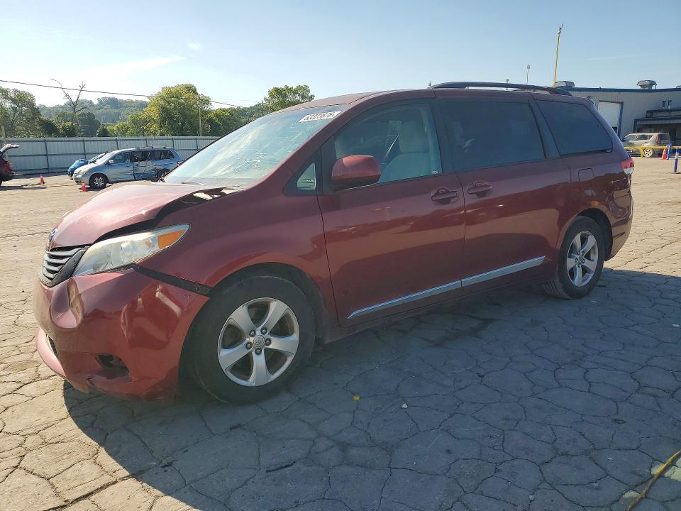 TOYOTA SIENNA 2013 with VIN 5TDKK3DC2DS369549 - Photo from auction