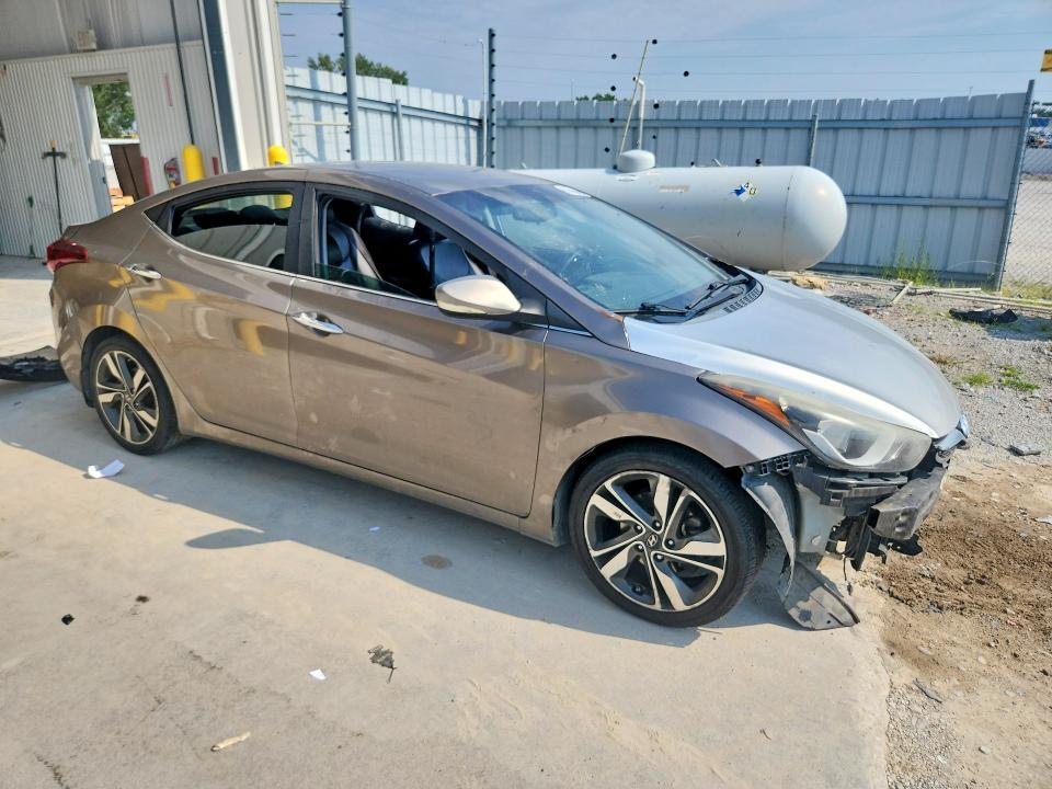 Photo 4 from auction – 2015 HYUNDAI ELANTRA with VIN 5NPDH4AE9FH614245