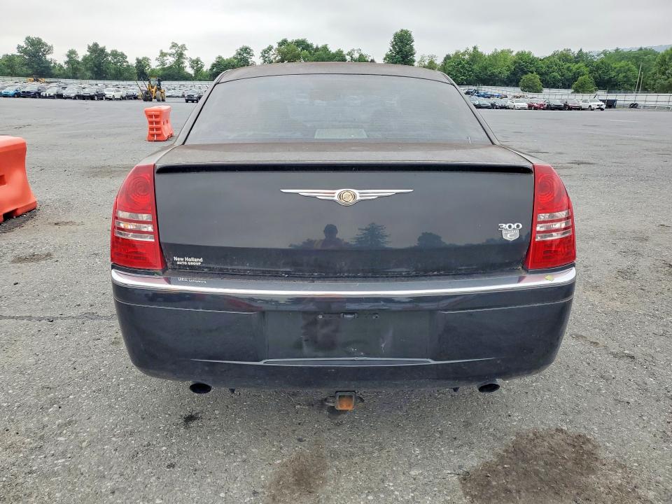 Photo 6 from auction – 2006 CHRYSLER 300C with VIN 2C3KA63H36H425571