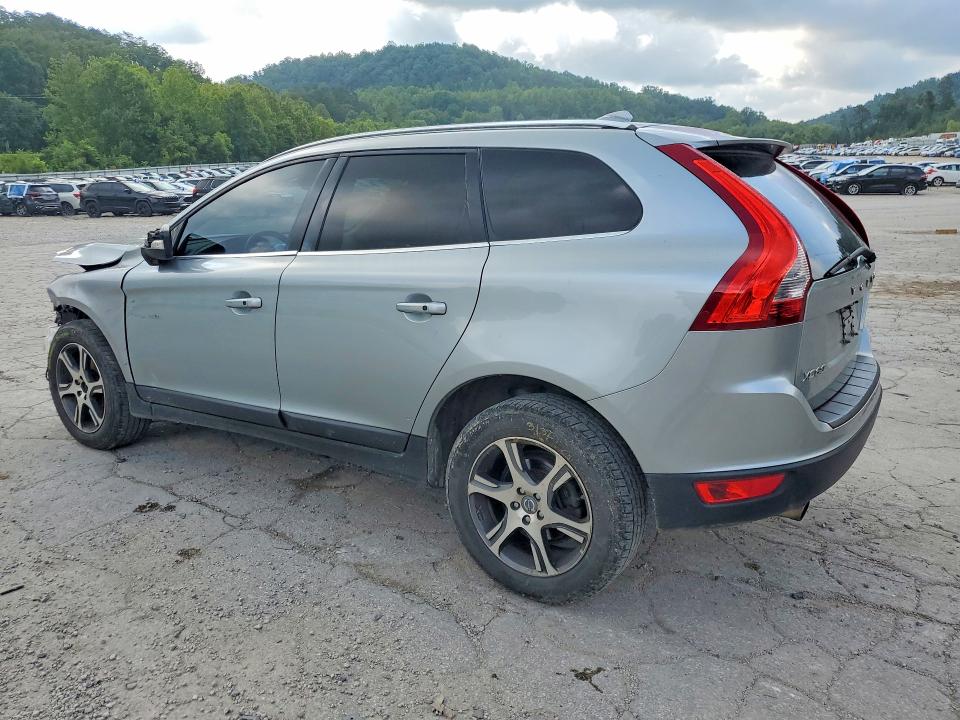 Photo 2 from auction – 2011 VOLVO XC60 with VIN YV4902DZ4B2216854