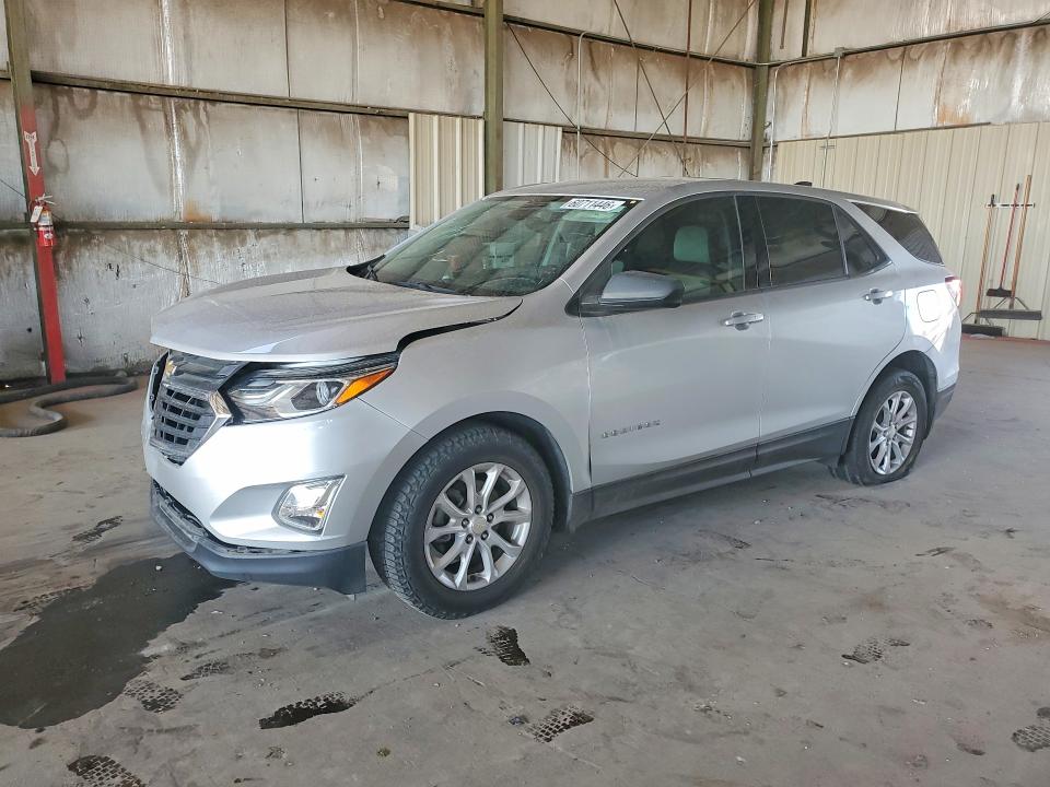 CHEVROLET EQUINOX 2019 with VIN 3GNAXHEV2KS611086 - Photo from auction
