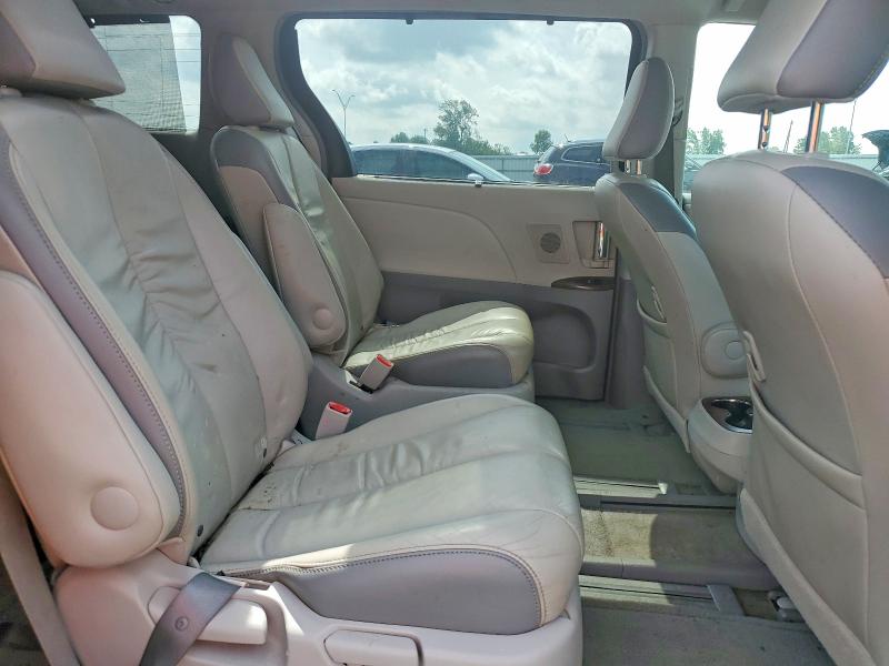 Photo 11 from auction – 2012 TOYOTA SIENNA with VIN 5TDYK3DC7CS259265