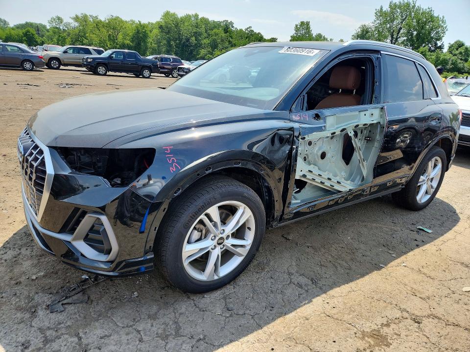 AUDI Q3 2024 with VIN WA1DECF3XR1147935 - Photo from auction