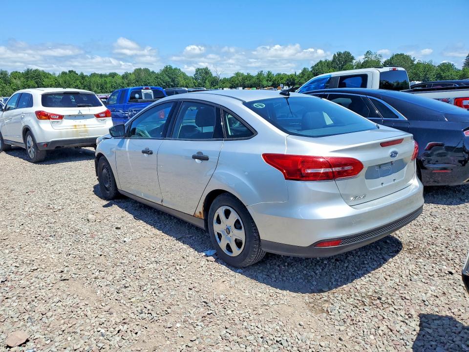 Photo 2 from auction – 2016 FORD FOCUS with VIN 1FADP3E26GL304036