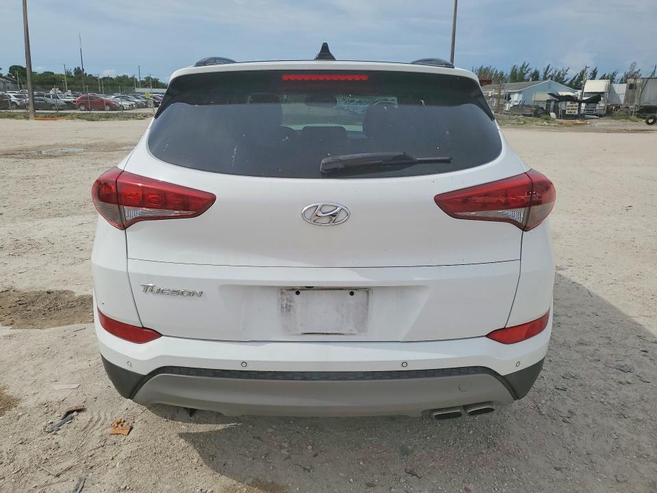 Photo 6 from auction – 2018 HYUNDAI TUCSON with VIN KM8J33A28JU809734