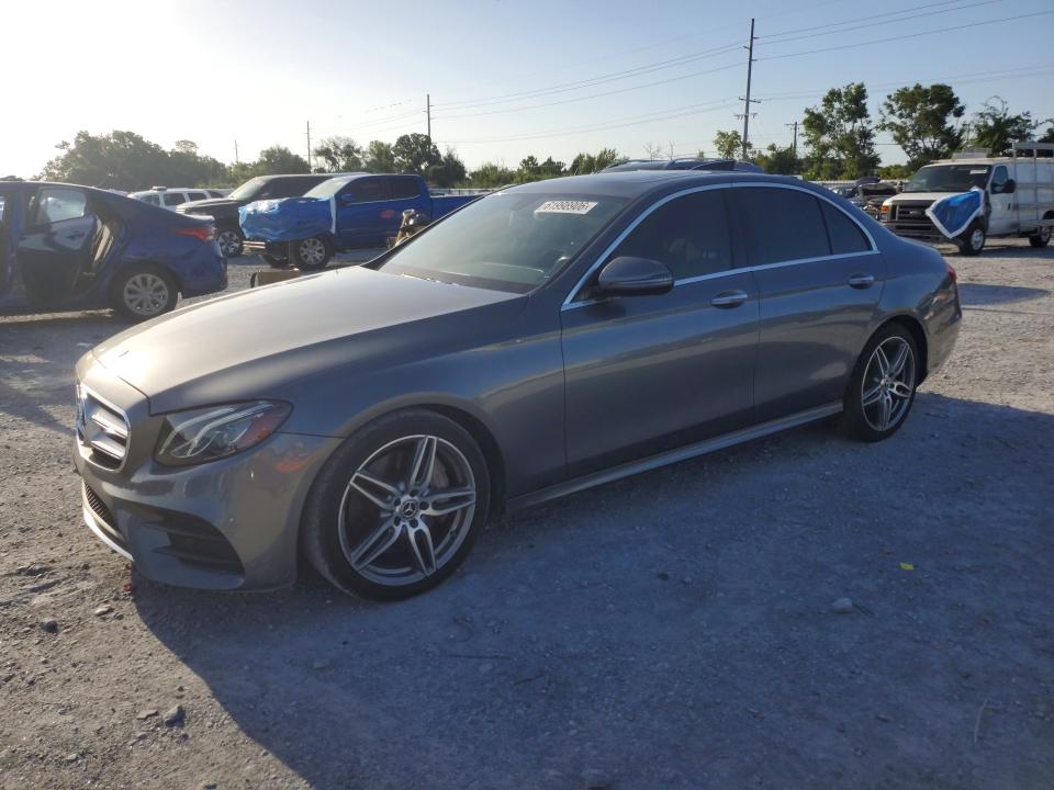 MERCEDES-BENZ E 2019 with VIN WDDZF4JB4KA689072 - Photo from auction
