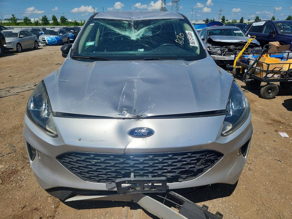 Photo 5 from auction – 2020 FORD ESCAPE with VIN 1FMCU0F6XLUA25557